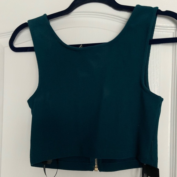 MIDI skirt & crop tank outfit - Picture 5 of 6